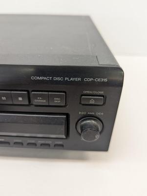 SONY Compact Disc Player CDP-CE315 With Remote