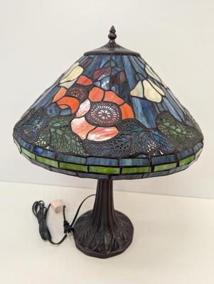 Tiffany Style Stained Glass Table Lamp