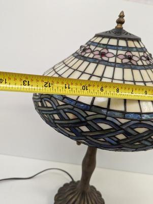 Tiffany Style Stained Glass Table Lamp