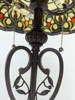 Tiffany Style Stained Glass Table Lamp