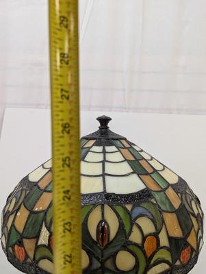 Tiffany Style Stained Glass Table Lamp
