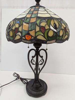 Tiffany Style Stained Glass Table Lamp