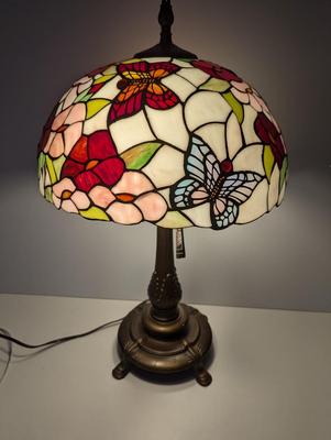 Dale Tiffany Stained Glass Table Lamp