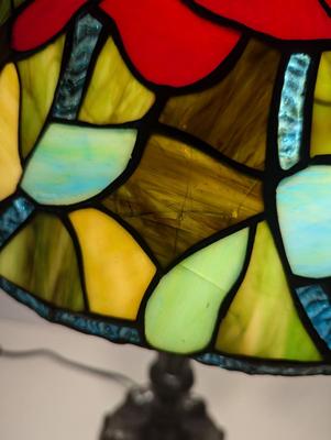 Tiffany Style Stained Glass Table Lamp