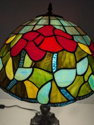 Tiffany Style Stained Glass Table Lamp