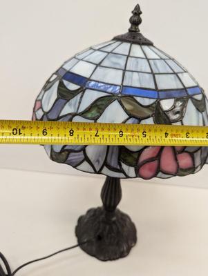 Tiffany Style Stained Glass Table Lamp