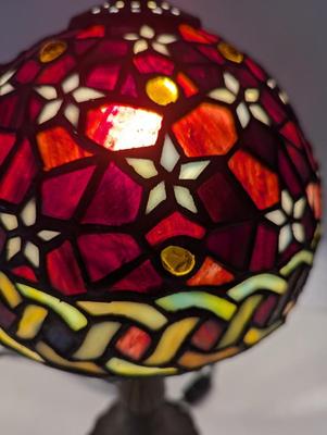 Tiffany Style Stained Glass Table Lamp