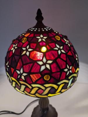 Tiffany Style Stained Glass Table Lamp