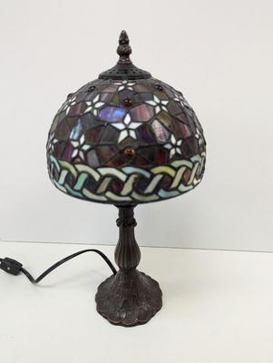 Tiffany Style Stained Glass Table Lamp