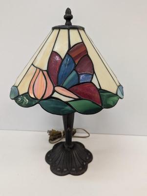 Tiffany Style Stained Glass Table Lamp