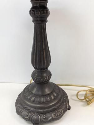 Tiffany Style Stained Glass Table Lamp