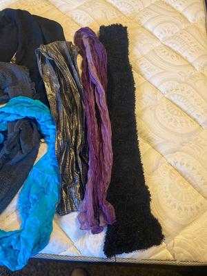 PRETTY LADIES SCARVES