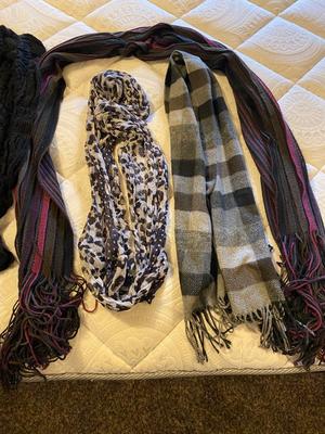STYLISH LADIES SCARVES
