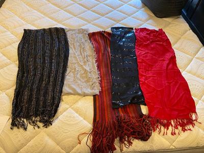 LAST OR THE PRETTY SCARVES