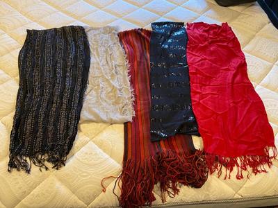 LAST OR THE PRETTY SCARVES