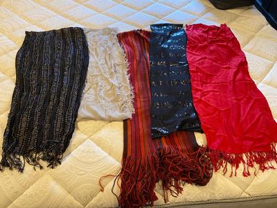 LAST OR THE PRETTY SCARVES