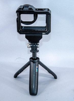 GOPRO HERO 11 BLACK KIT: ULANZI CASE, 4 BATTERIES/CHARGER, 400GB MICRO CARD, ADAPTER, CARRY CASE