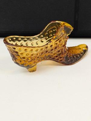 Vintage Fenton Glass Shoe Amber Hobnail Cat Design