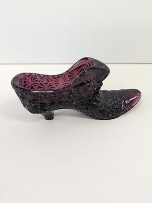 Vintage Fenton Glass Shoe Purple Hobnail Cat Design