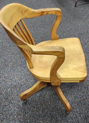 Blonde Oak Swivel Office Chair