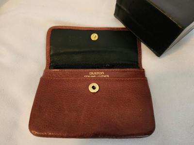 Buxton Snap small wallet