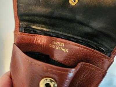 Buxton Snap small wallet