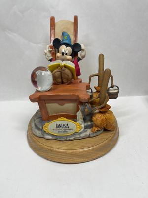 WALT DISNEY FANTASIA MICKEY w/BROOM SORCERER CRYSTAL BALL 1990 50th ANNIVERSARY SCHMID LE MUSIC BOX