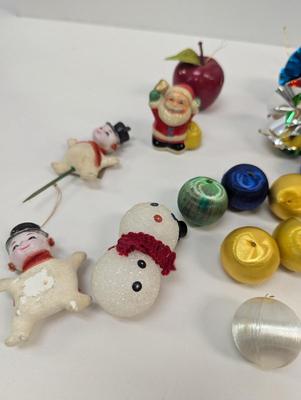 Vintage Christmas Ornament & Small Plastic NaviteyFigures
