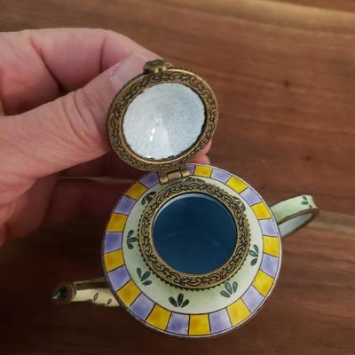 Kelvin Chen & Empress Arts Mini Enameled Cat-Themed Teapots (D-KD)