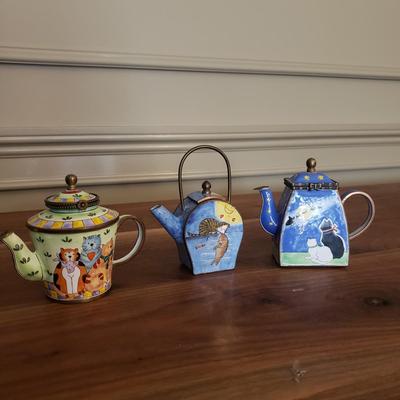 Kelvin Chen & Empress Arts Mini Enameled Cat-Themed Teapots (D-KD)