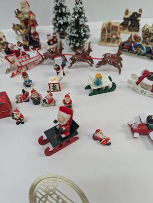 Holiday Christmas Decor & Ornaments