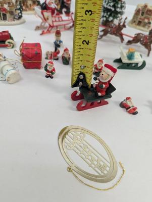 Holiday Christmas Decor & Ornaments