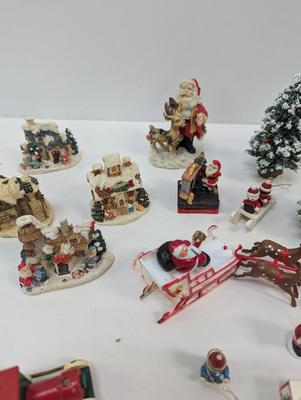 Holiday Christmas Decor & Ornaments