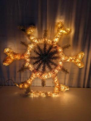 Illuminated Large Christmas Outdoor/Indoor Decor