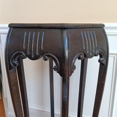 LOT 36: Antique Copper and Brass Samovar Lamp with Pedestal Table