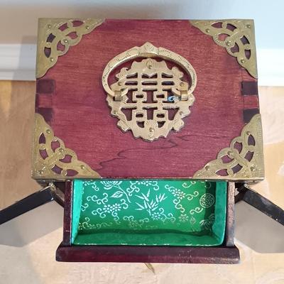 LOT 46: Signed Fukagawa Porcelain Plum Vase with Vintage Chinese Rosewood and Jadeite Accented Jewelry Box & Pimpernel Coasters