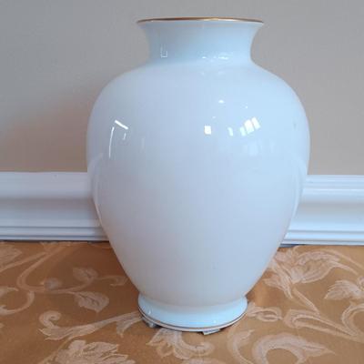 LOT 46: Signed Fukagawa Porcelain Plum Vase with Vintage Chinese Rosewood and Jadeite Accented Jewelry Box & Pimpernel Coasters