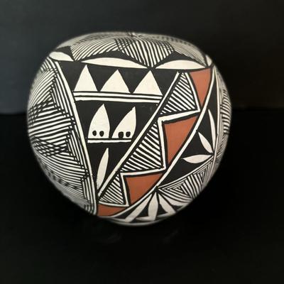 LOT 86: Linda L. Fragua Jemez Pueblo Pottery Storyteller,Native American Acoma Hand Painted Pottery Seed Pot, S. Phillips &...