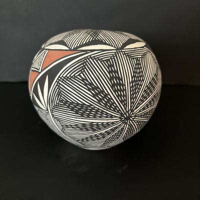 LOT 86: Linda L. Fragua Jemez Pueblo Pottery Storyteller,Native American Acoma Hand Painted Pottery Seed Pot, S. Phillips &...