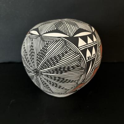 LOT 86: Linda L. Fragua Jemez Pueblo Pottery Storyteller,Native American Acoma Hand Painted Pottery Seed Pot, S. Phillips &...