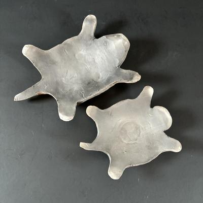 LOT 88: Raku Art Studio Pottery Flat Cat Figures, Raku Picture Frames, Cat Pottery Planters, Card/Picture Holder & Pottery Tray