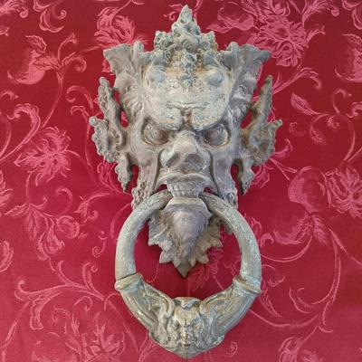 LOT 148: Antique Cast Iron Medieval Devil Face Figural Door Knocker