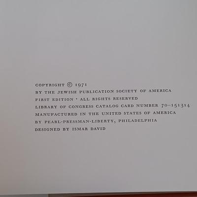 LOT 154: 1961 Shulsinger Bros. The Haggadah of Passover, 1962 The Woodcuts of Jakob Steinhardt, 1970 Moshe Raviv Illustrated Tales in...