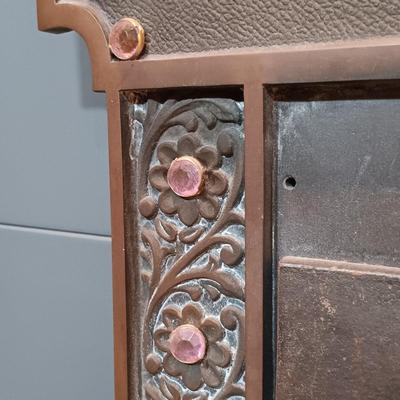 LOT 160: Large Brass/Bronze Jewish Memorial Plaque