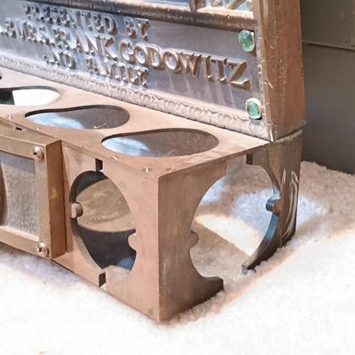 LOT 160: Large Brass/Bronze Jewish Memorial Plaque