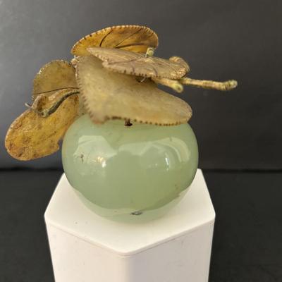 LOT 196: Vintage Green/Pale Green Jade Fruit w/Stone Leaves and MCM Pebble/Bubble Gold Glass Tray