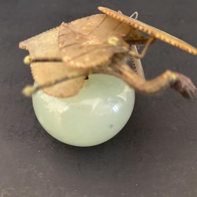 LOT 196: Vintage Green/Pale Green Jade Fruit w/Stone Leaves and MCM Pebble/Bubble Gold Glass Tray