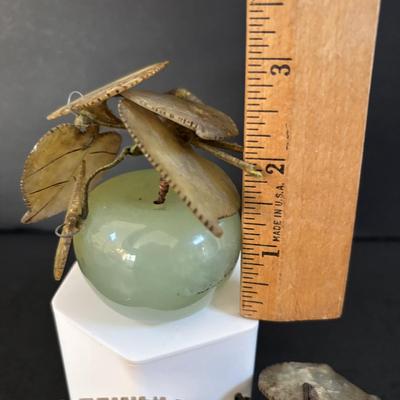 LOT 196: Vintage Green/Pale Green Jade Fruit w/Stone Leaves and MCM Pebble/Bubble Gold Glass Tray