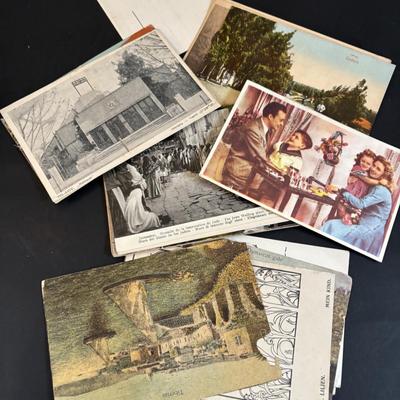LOT: 197: Vintage Stereoscope Views of Isreal & Palestine along with Vintage Postcards