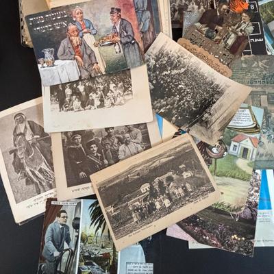 LOT: 197: Vintage Stereoscope Views of Isreal & Palestine along with Vintage Postcards